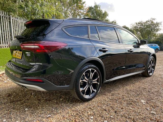 2023 Ford Focus 1.0 EcoBoost Hybrid mHEV 155 Active X 5dr Automatic Pan Roof