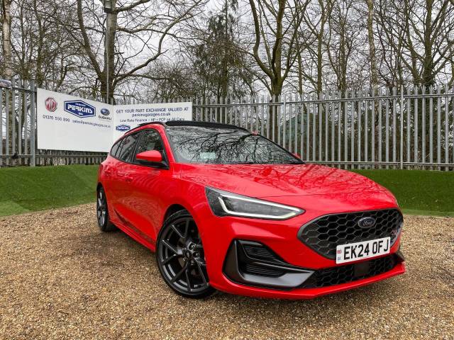 Ford Focus 2.3 EcoBoost ST 5dr Auto Estate Pan Roof Estate Petrol Red