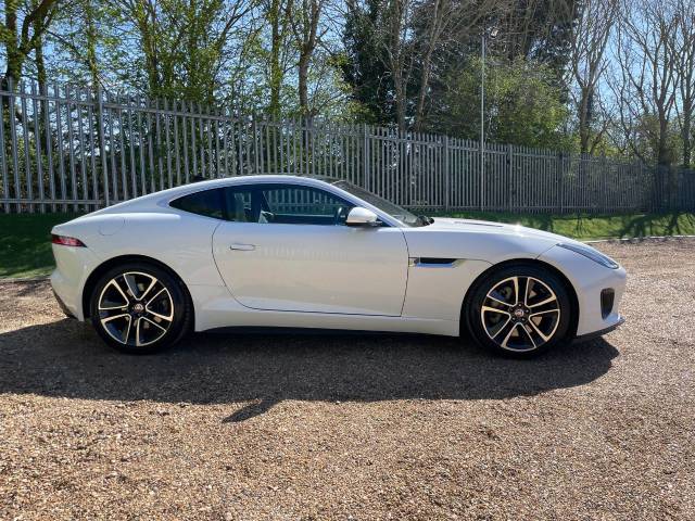 2017 Jaguar F-Type 3.0 Supercharged V6 R-Dynamic 2dr Auto