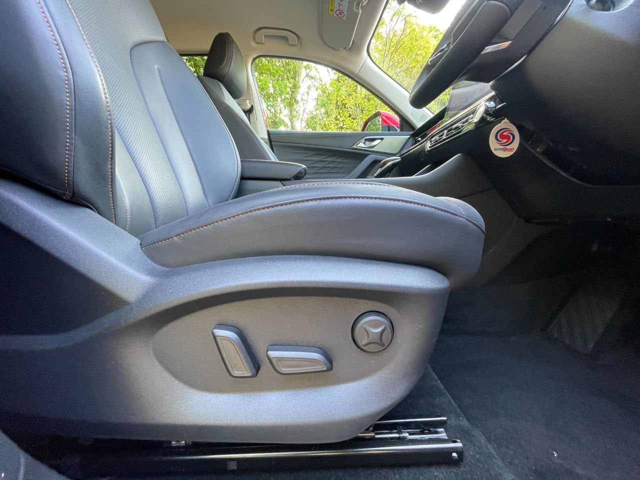 MG Motor UK HS 1.5 T-GDI Trophy 5dr DCT Auto New model