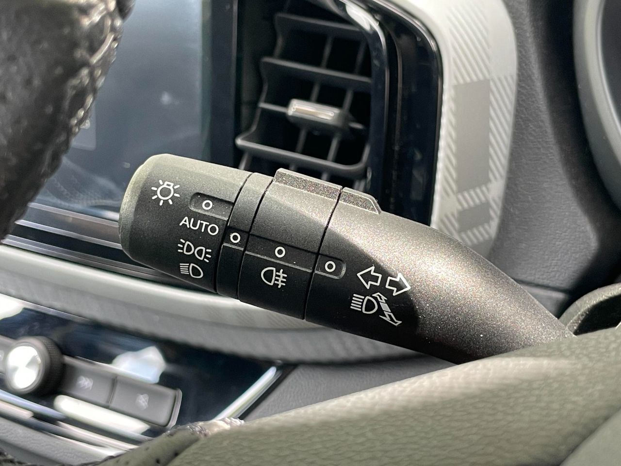 MG Motor UK MG3 1.5 VTi-TECH Exclusive 5dr Navigation
