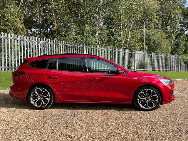 2024 Ford Focus 1.0 EcoBoost Hybrid mHEV 155 ST-Line X 5dr Auto Pan Roof