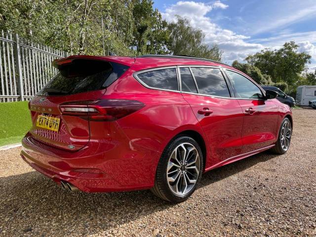 2024 Ford Focus 1.0 EcoBoost Hybrid mHEV 155 ST-Line X 5dr Auto Pan Roof