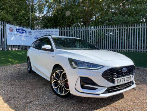 Ford Focus 1.0 EcoBoost Hybrid mHEV 155 ST-Line X 5dr Auto Estate Petrol White