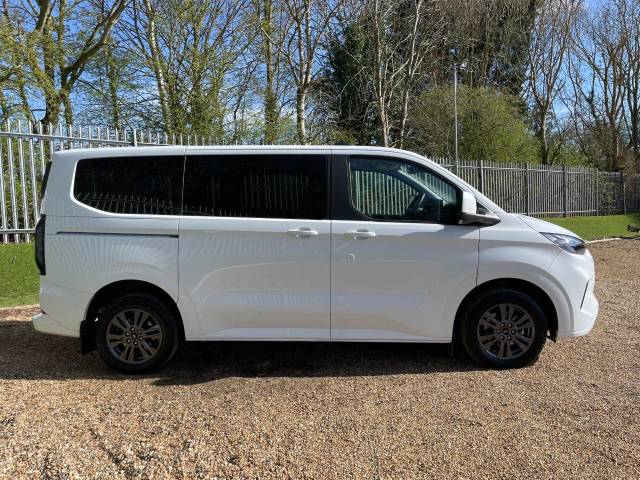 2025 Ford Tourneo Custom 2.0 EcoBlue 170ps H1 Titanium 8 seater Auto