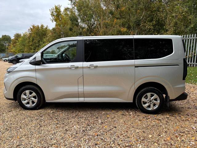 2024 Ford Tourneo Custom 2.0 ZETEC 9 Seater 136ps 6Spd Sat Nav Tri-Zone