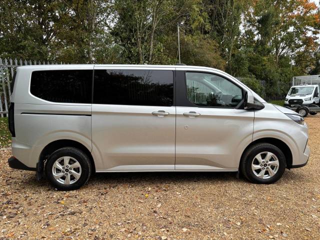 2024 Ford Tourneo Custom 2.0 ZETEC 9 Seater 136ps 6Spd Sat Nav Tri-Zone