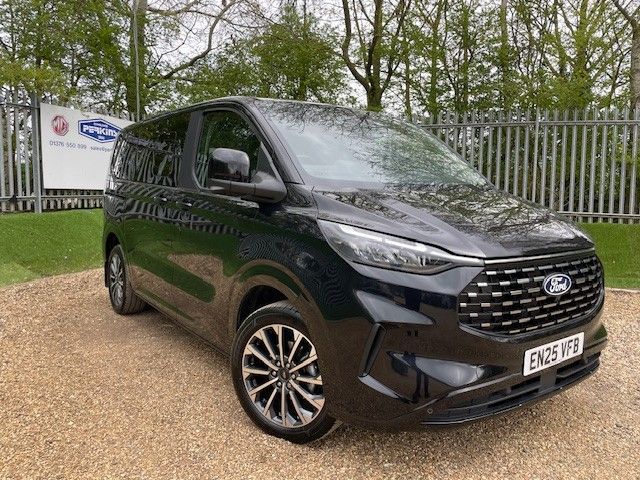 2025 Ford Tourneo Custom