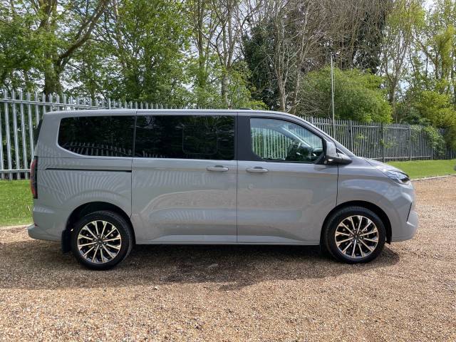 2025 Ford Tourneo Custom 2.0 EcoBlue 170ps H1 Titanium X 8 seater Leather Auto