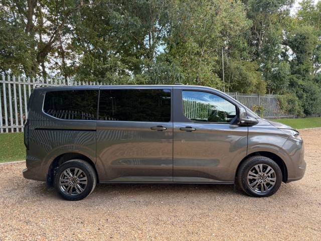2025 Ford Tourneo Custom 2.5 PHEV 232ps H1 Titanium 8 seater Auto