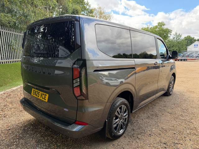 2025 Ford Tourneo Custom 2.5 PHEV 232ps H1 Titanium 8 seater Auto