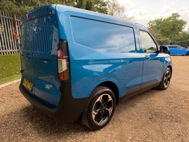 2025 Ford Transit Courier 100kW 43kWh Limited Van Auto 433 MLS ONLY