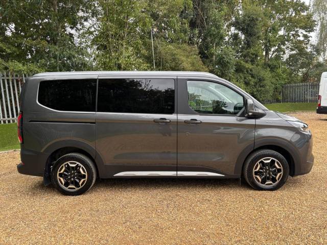 2025 Ford Tourneo Custom 2.5 PHEV 232ps H1 Active 8 seater Auto B&O