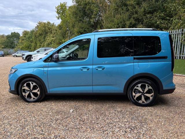 2026 Ford Tourneo Connect 1.5 EcoBoost PHEV 150 Active 5dr Auto Pan Roof 200 mls