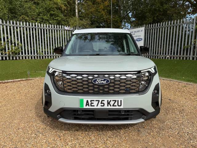 2026 Ford Tourneo-courier 0.0 100kW Active 43kWh 5dr Auto White Roof 227 mls