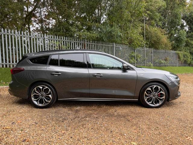 2026 Ford Focus 1.0 EcoBoost Hybrid mHEV 155 ST-Line X EDITION 5dr Auto 641 miles